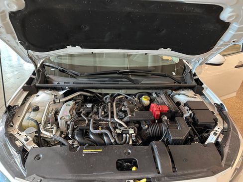 Used 2025 Nissan Sentra S FWD image 30
