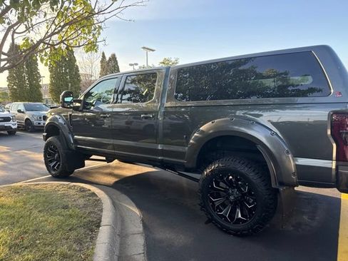 Used 2019 Ford F350 Platinum w/ Platinum Ultimate Package AWD/4WD image 7