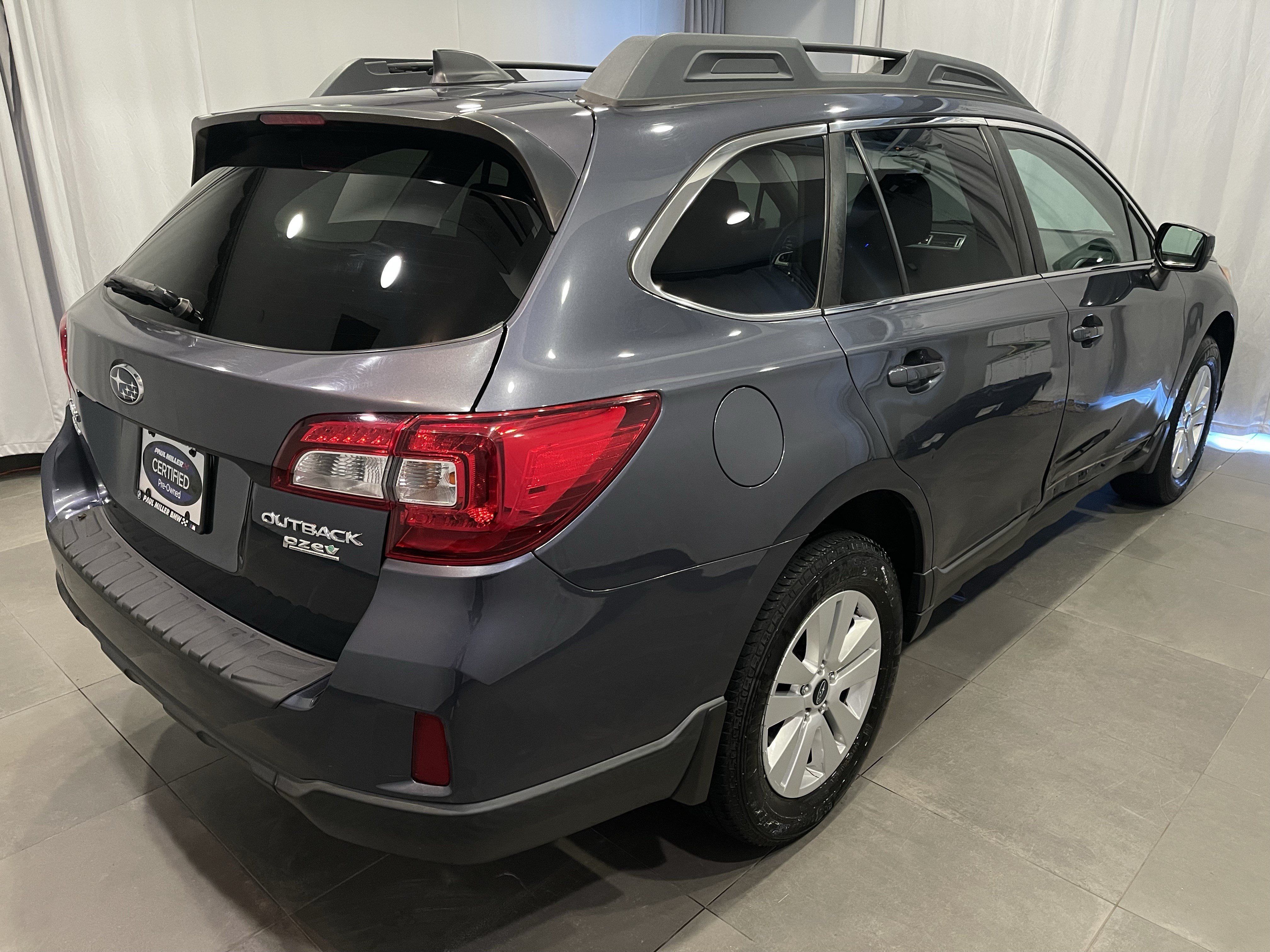Used 2017 Subaru Outback 2.5i Premium AWD/4WD image 6