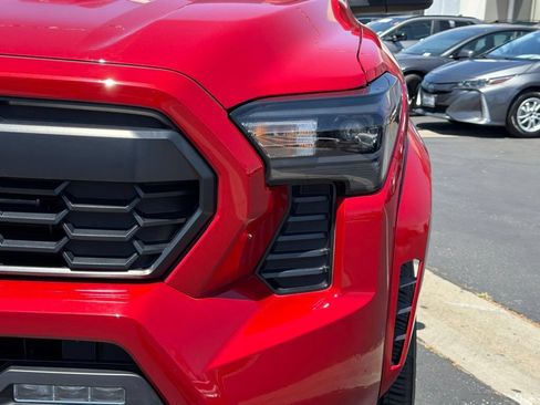Certified 2025 Toyota Tacoma TRD Sport RWD image 13