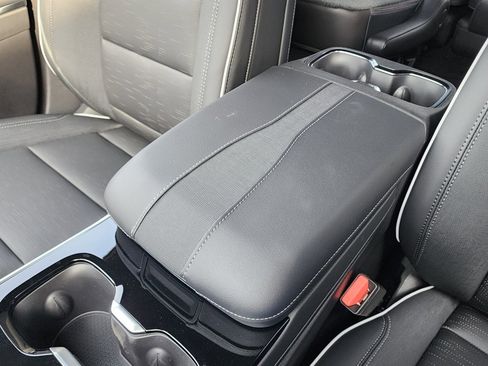 New 2026 Buick Enclave Sport Touring w/ Super Cruise Package image 33