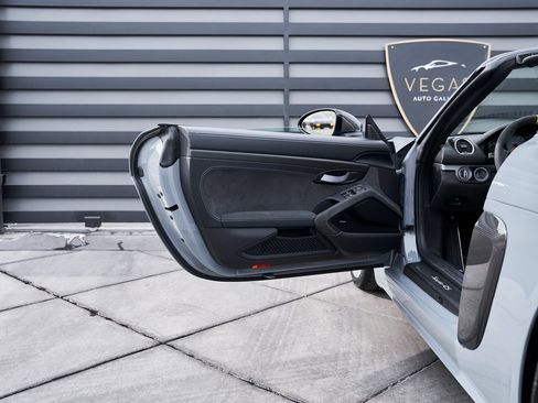 Used 2024 Porsche 718 Boxster Spyder RS w/ Weissach Package image 40