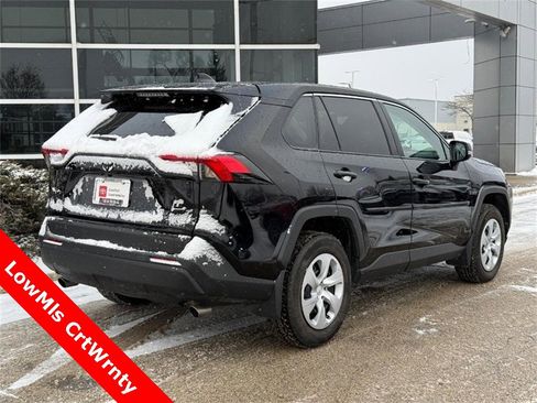 Used 2025 Toyota RAV4 LE image 3
