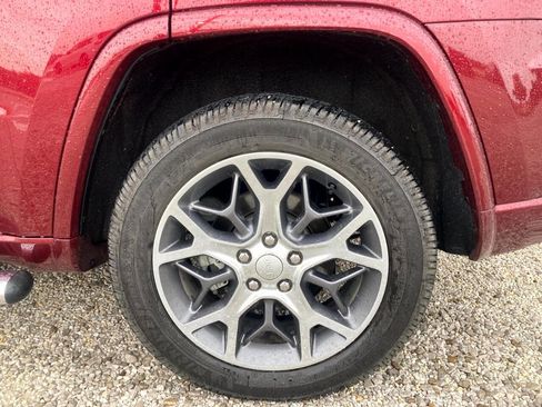Used 2021 Jeep Grand Cherokee Overland AWD/4WD image 18