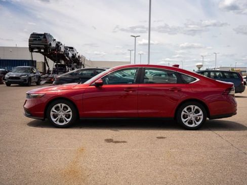Used 2025 Honda Accord LX image 4