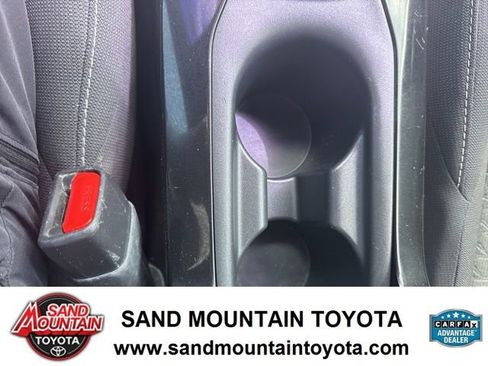 Used 2022 Toyota Corolla SE FWD image 19