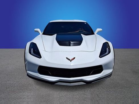 Used 2015 Chevrolet Corvette Z06 w/ 2LZ Preferred Equipment Group RWD image 2
