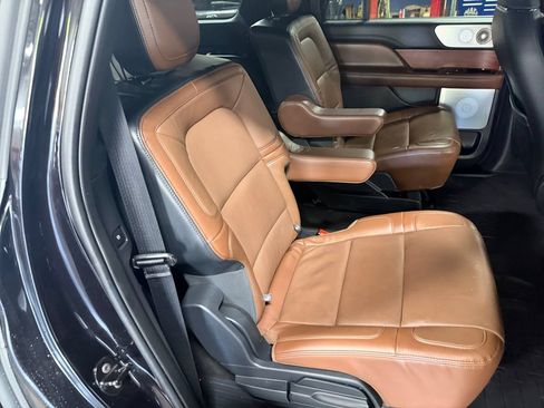 Used 2024 Lincoln Navigator L Reserve w/ Equipment Group 201A AWD/4WD image 24