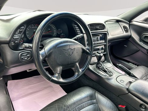 Used 2001 Chevrolet Corvette Convertible w/ Preferred Equipment Group2 image 13