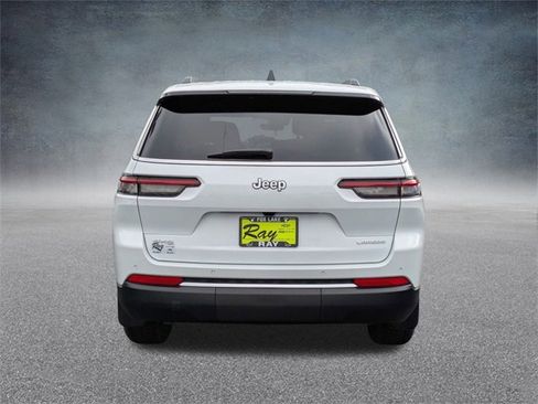 New 2025 Jeep Grand Cherokee L Laredo w/ Luxury Tech Group I image 5