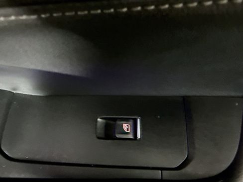 Used 2022 BMW X6 xDrive40i w/ Premium Package image 31