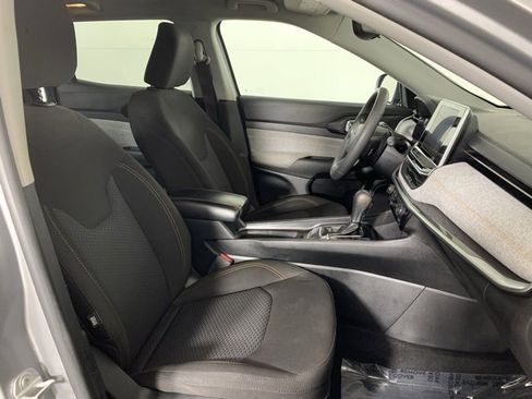 Used 2022 Jeep Compass Sport image 22