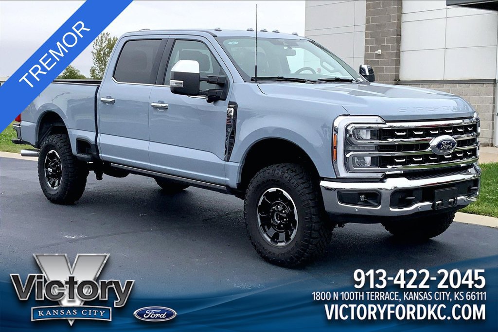 Used 2026 Ford F350 Lariat w/ Tremor Off-Road Package AWD/4WD image 1