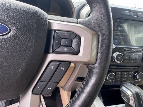 Used 2017 Ford F150 Lariat w/ Equipment Group 501A Mid RWD image 18