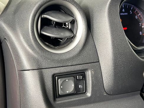 Used 2015 Nissan Versa Note S Plus image 18