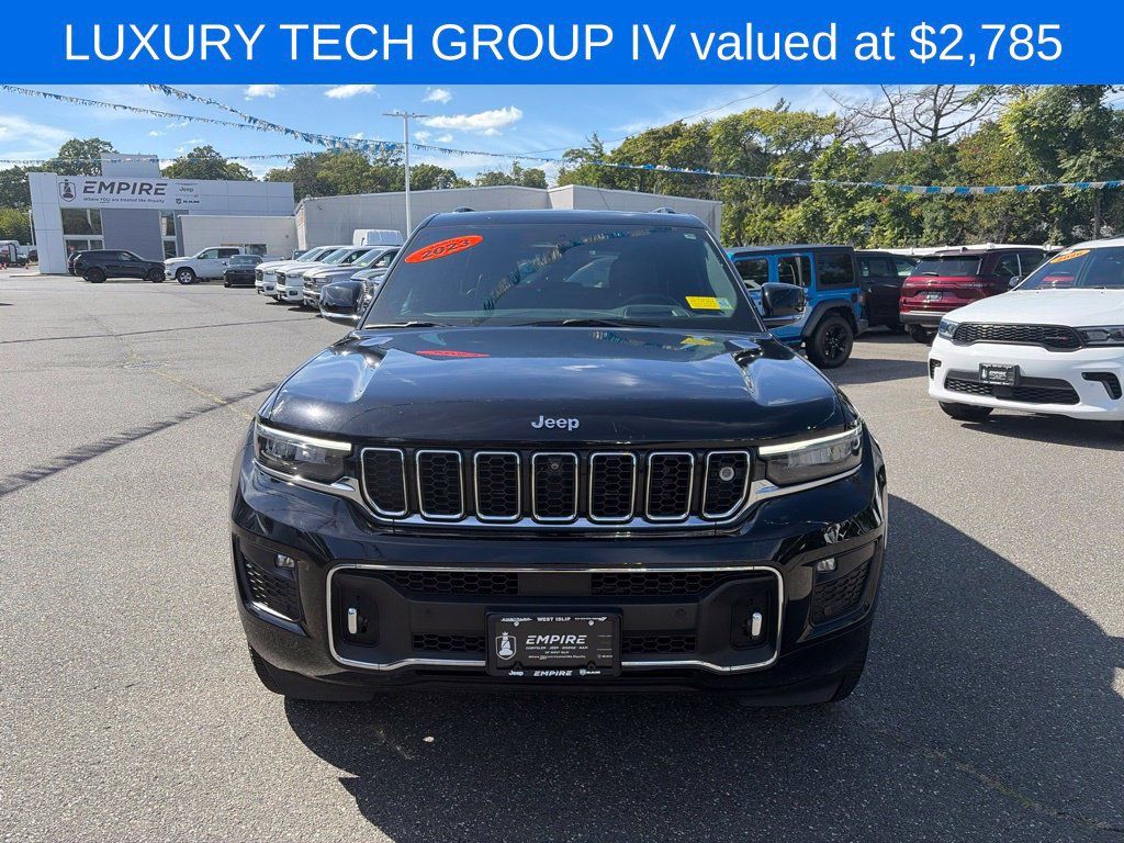 Used 2023 Jeep Grand Cherokee Overland w/ Adv Protech Group III AWD/4WD image 2