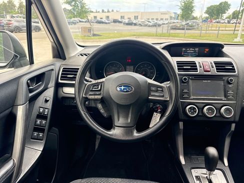 Used 2016 Subaru Forester 2.5i w/ Alloy Wheel Package image 19