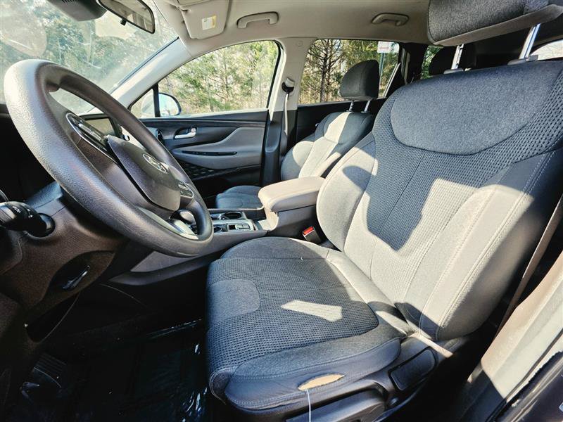 Used 2019 Hyundai Santa Fe SE AWD/4WD image 16