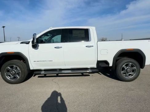 New 2026 GMC Sierra 3500 SLT w/ SLT Premium Package image 5