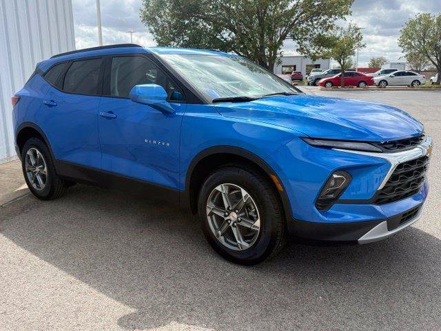 New 2026 Chevrolet Blazer LT w/ Convenience Package FWD image 17