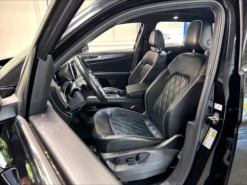 Used 2024 Volkswagen Atlas Cross Sport SEL Premium R-Line AWD/4WD image 23