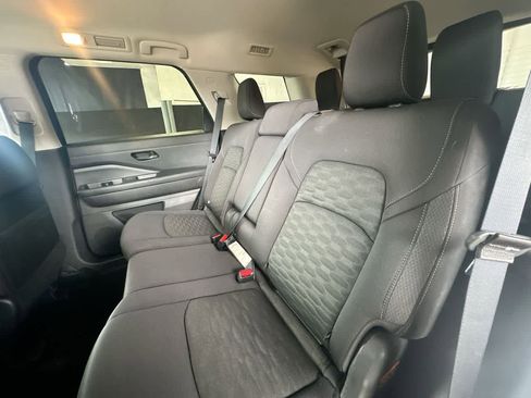 Used 2025 Nissan Pathfinder SV AWD/4WD image 22
