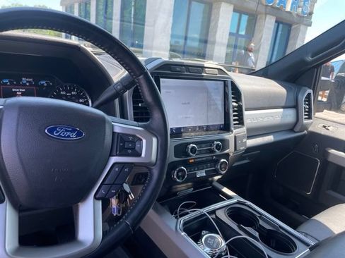 Used 2022 Ford F350 Lariat w/ Chrome Package AWD/4WD image 9