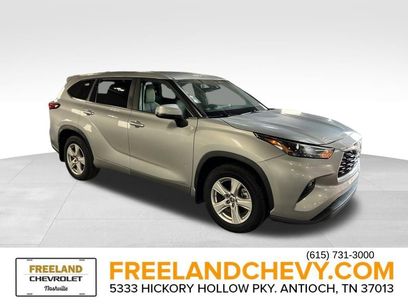 Used 2023 Toyota Highlander LE