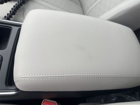 New 2025 Kia Sorento S image 41