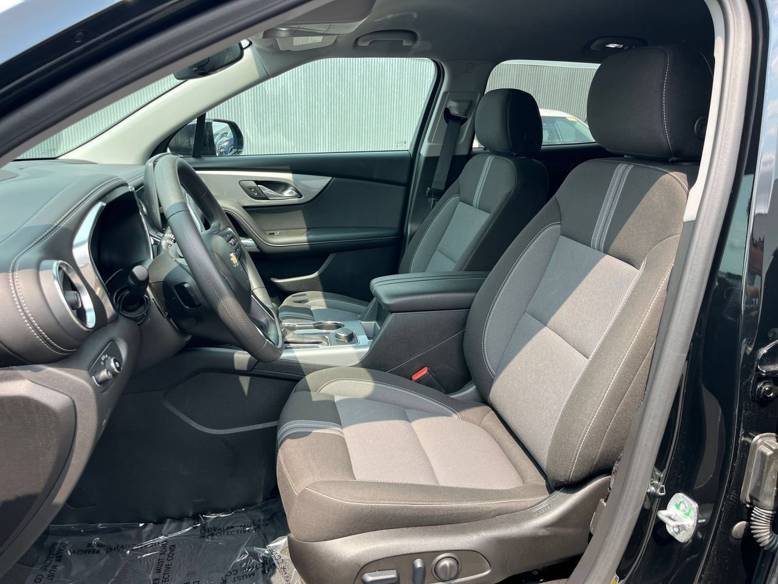 Used 2025 Chevrolet Blazer LT FWD image 36
