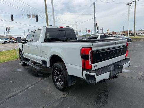 Used 2025 Ford F250 Platinum AWD/4WD image 4