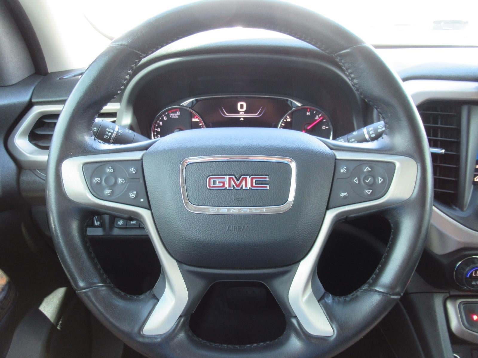 Used 2020 GMC Acadia Denali w/ Technology Package FWD image 24