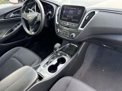 Used 2023 Chevrolet Malibu LT image 26