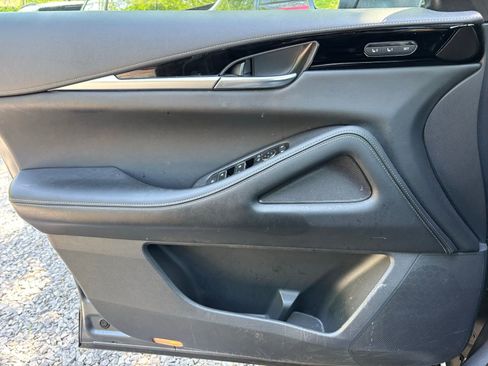 Used 2023 INFINITI QX60 Pure image 11