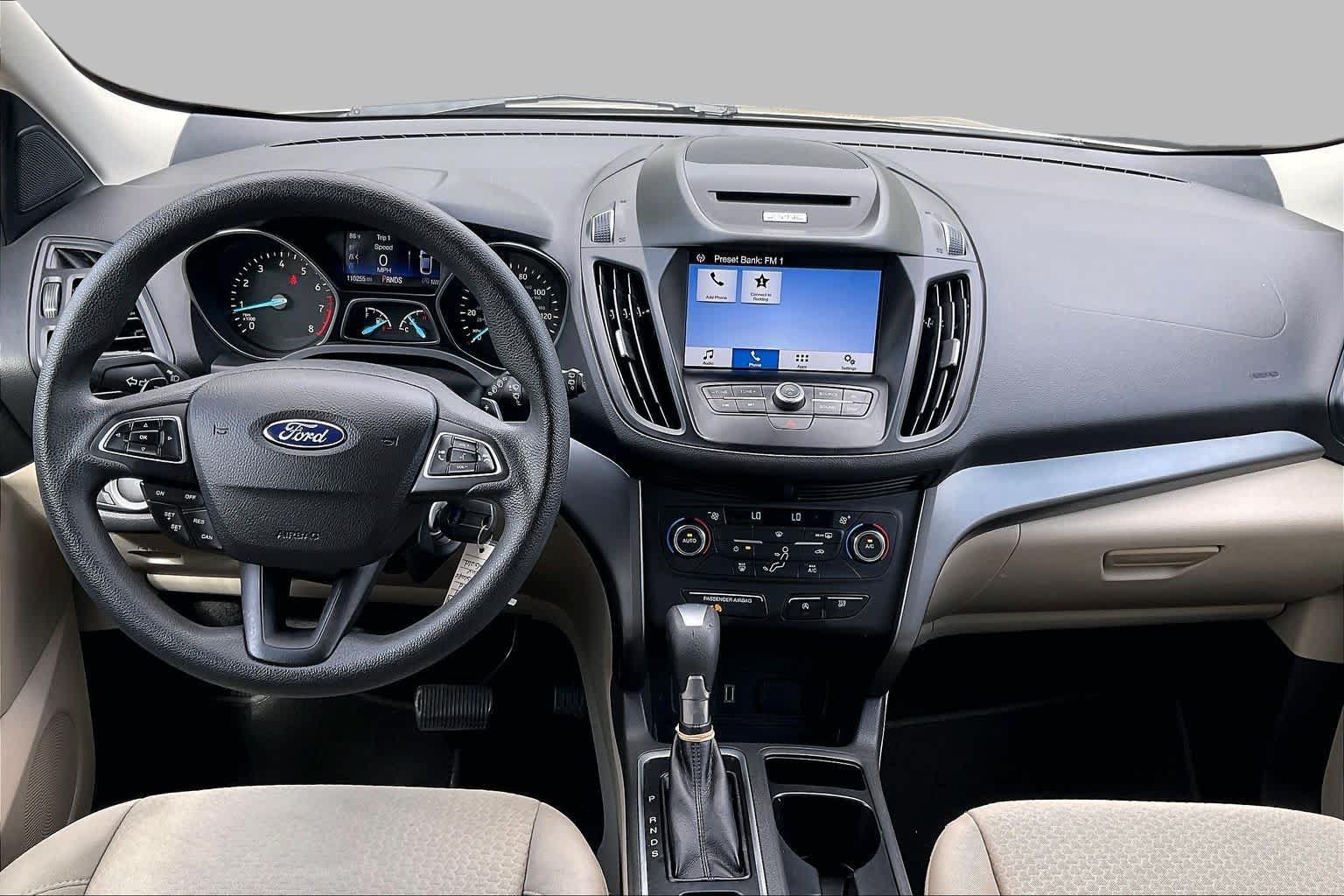 Used 2017 Ford Escape SE w/ Equipment Group 201A FWD image 15