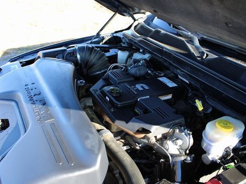 Used 2020 RAM 3500 Laramie image 17