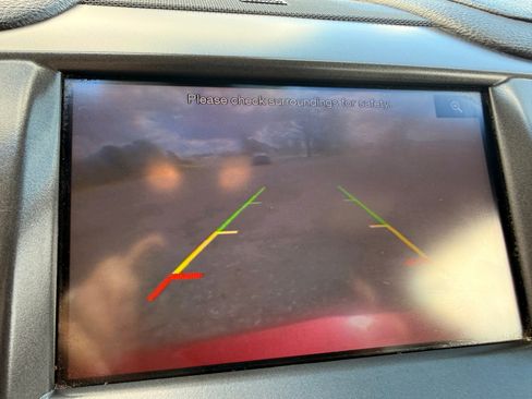 Used 2013 Lincoln MKS image 13