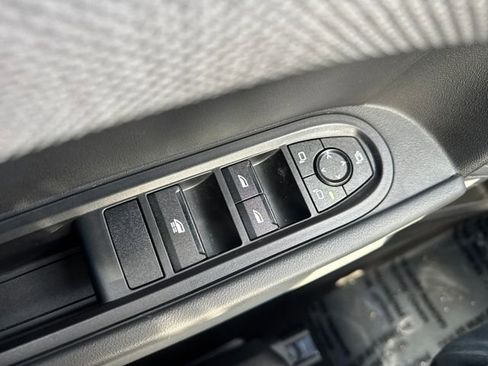 Certified 2025 MINI Cooper S image 11