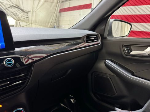 Used 2023 Ford Escape ST-Line image 27