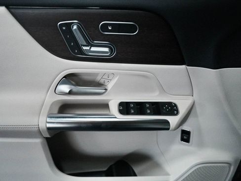 Used 2023 Mercedes-Benz GLA 250 4MATIC image 12