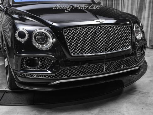 Used 2017 Bentley Bentayga AWD/4WD image 60