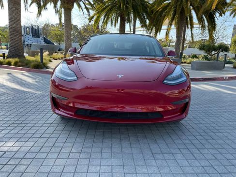 Used 2018 Tesla Model 3 Long Range RWD image 4