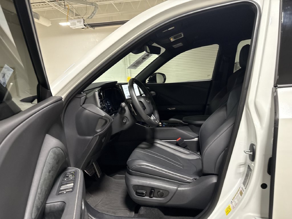 Used 2025 Lexus TX 500h AWD w/ Technology Package image 20