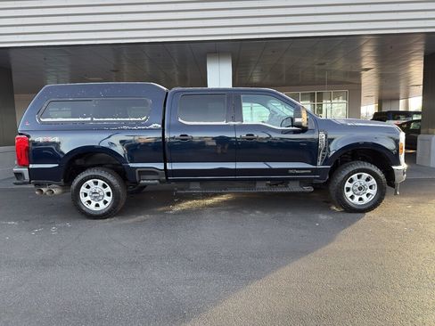 Used 2024 Ford F250 XLT image 3