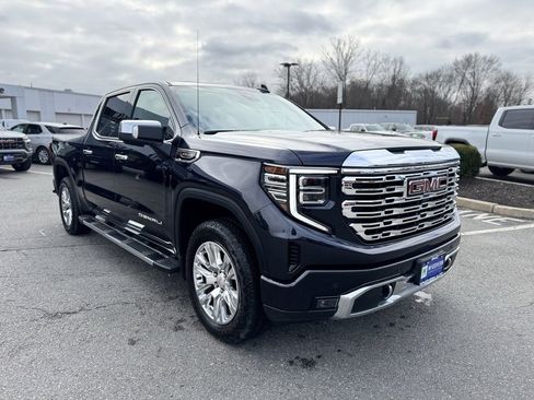 Used 2025 GMC Sierra 1500 Denali image 8