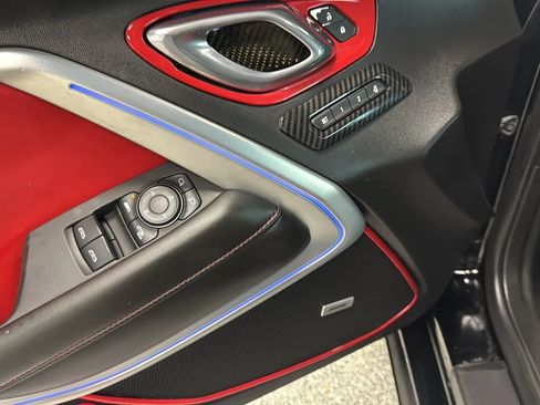 Used 2017 Chevrolet Camaro SS RWD image 23