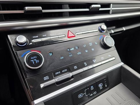 Used 2025 Hyundai Santa Fe SEL image 29