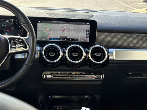 Used 2020 Mercedes-Benz GLB 250 4MATIC image 29