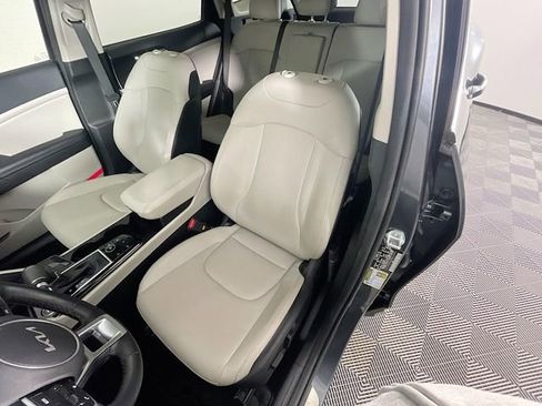 Used 2023 Kia Sportage EX FWD image 23