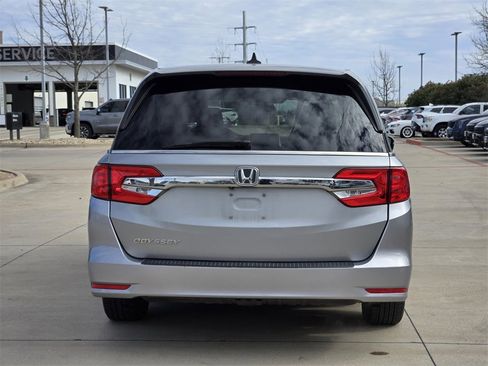 Used 2019 Honda Odyssey EX image 13